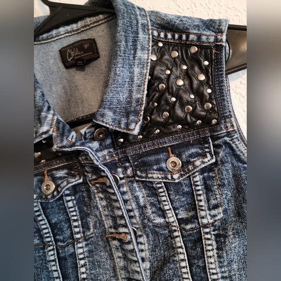 ChiQle Denim Architect Studded Jeweled ButtonUp Vest, L - Picture 2 of 4